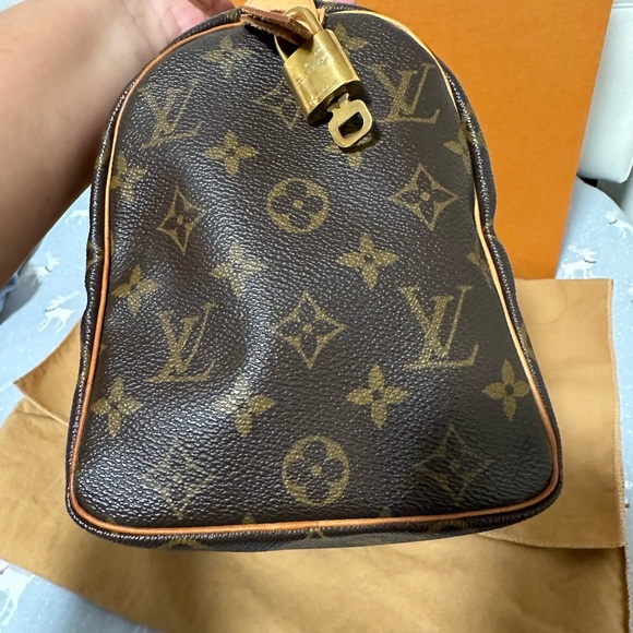Louis Vuitton Speedy 25 - Picture 7 of 12